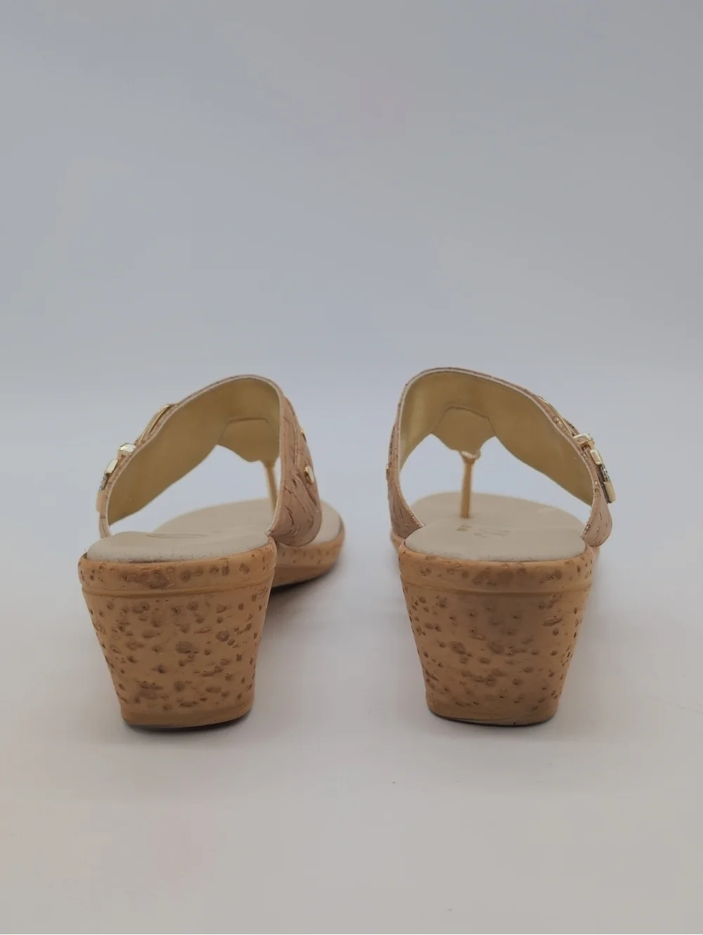Onex Bashful Sz 8 Buckle Women’s Cork Wedge Sandals - Tan